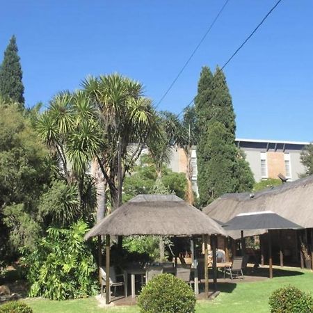 Aero Guest Lodge Kempton Park Buitenkant foto