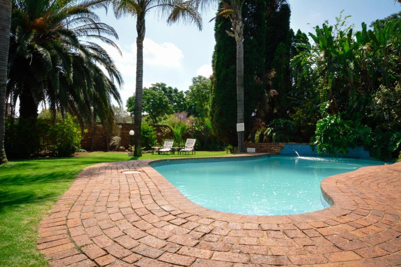 Aero Guest Lodge Kempton Park Buitenkant foto