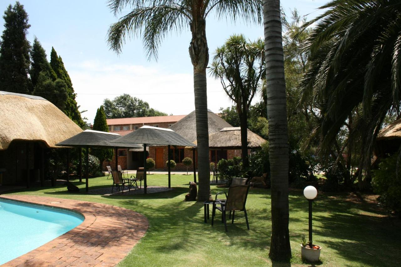 Aero Guest Lodge Kempton Park Buitenkant foto