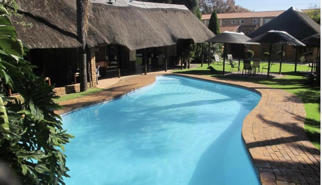 Aero Guest Lodge Kempton Park Buitenkant foto