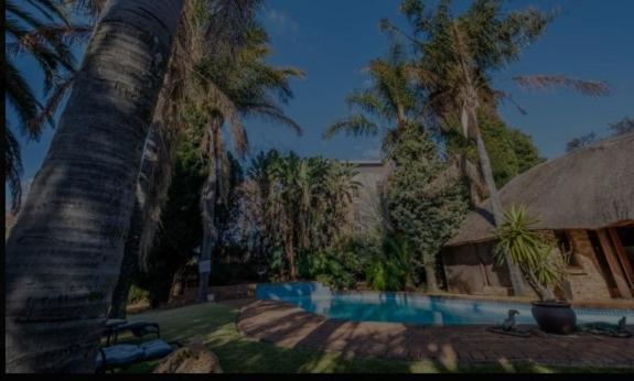 Aero Guest Lodge Kempton Park Buitenkant foto